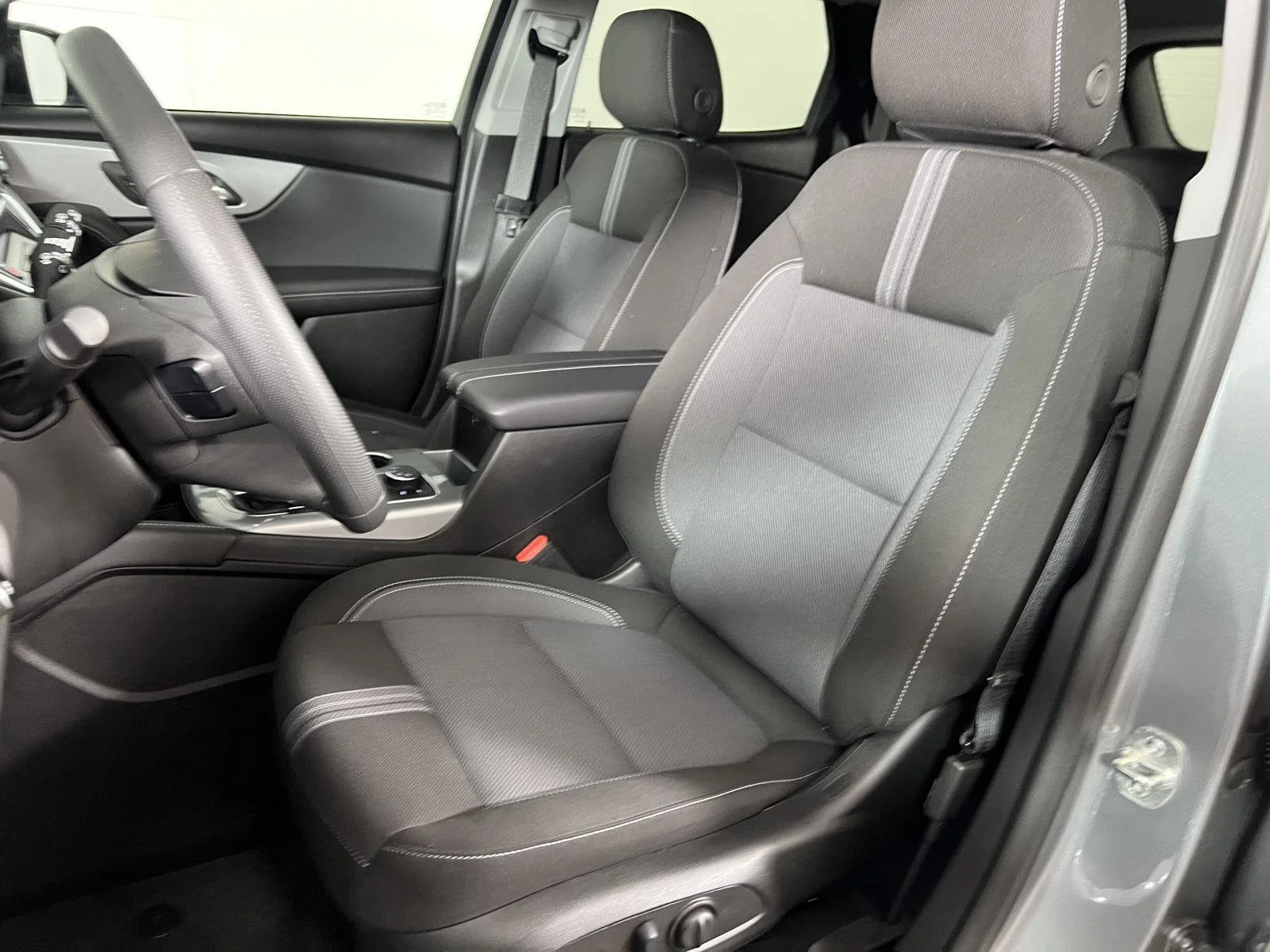 New 2025 Sterling Gray Metallic Chevrolet 2LT image 14