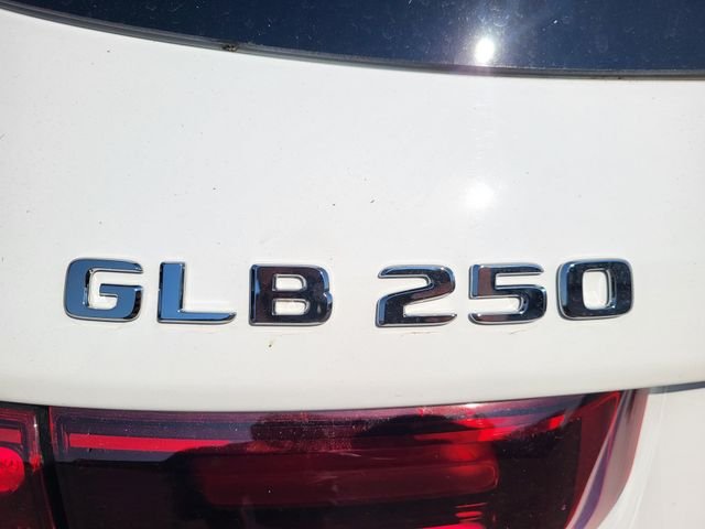 New 2026 Polar White Mercedes-Benz GLB 250 image 13