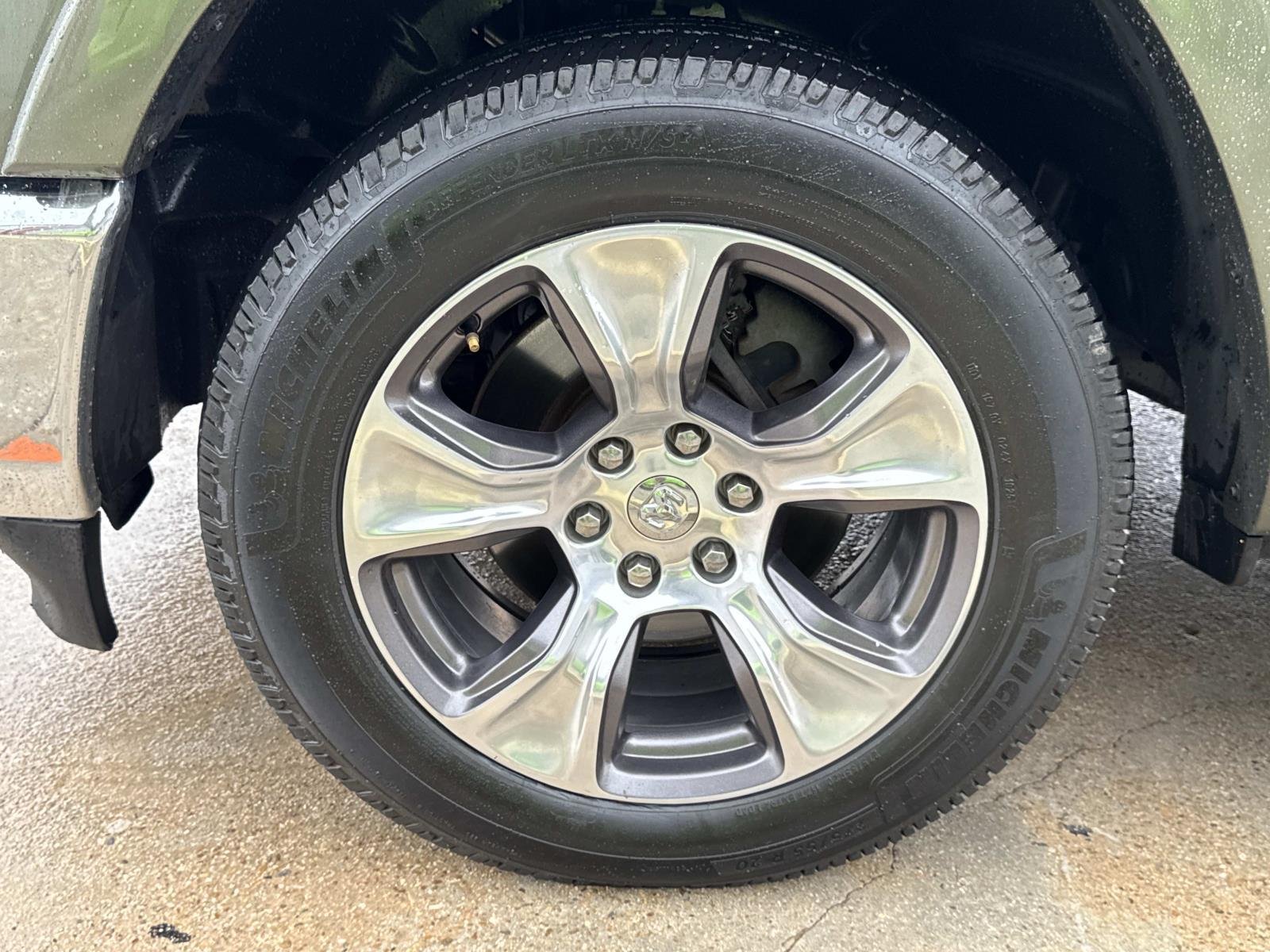 Used 2021 Olive Green Pearlcoat Ram Laramie image 4