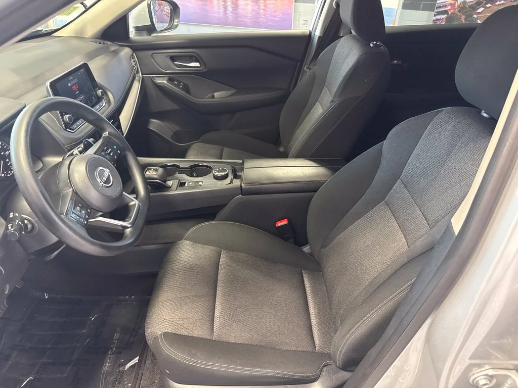Used 2024 Silver Nissan SV image 25