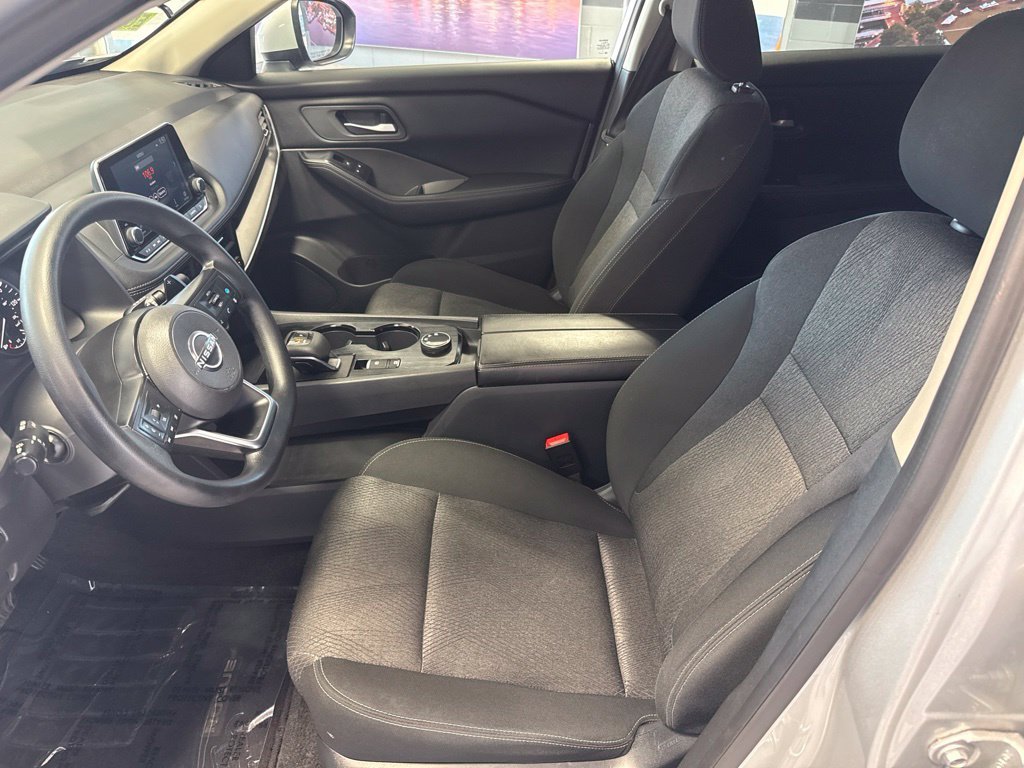 Used 2024 Silver Nissan SV image 25