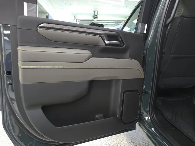 2026 Chevrolet Silverado 2500 HD ZR2 - Photo 9