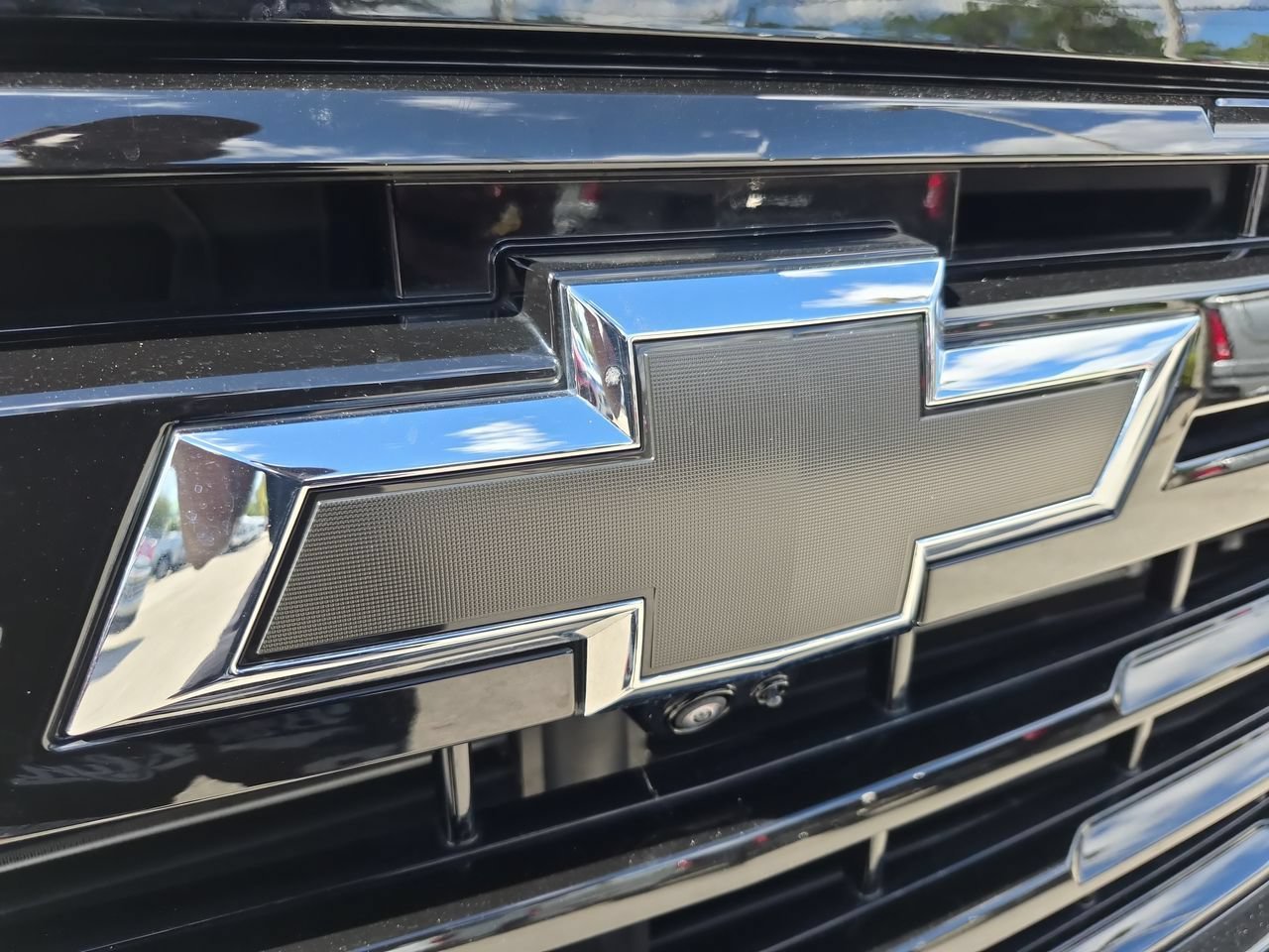 Used 2025 Black Chevrolet LTZ image 31