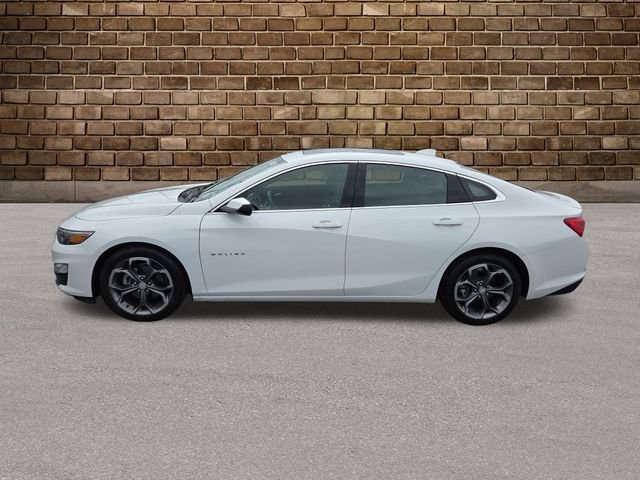 2023 Chevrolet Malibu 1LT photo 2