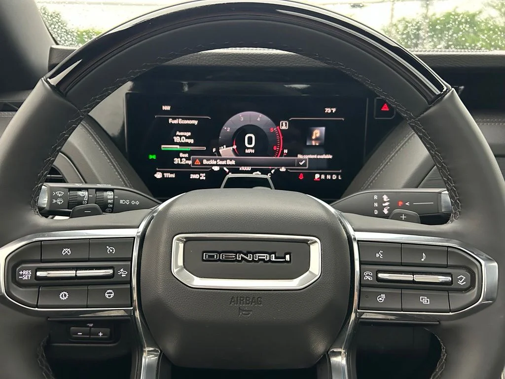 Used 2025 White GMC Denali image 16