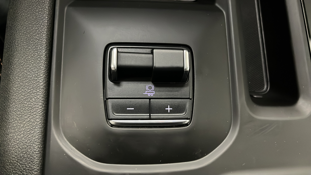 Used 2024 Onyx Black GMC AT4 image 32