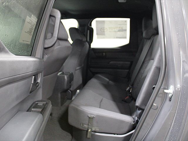 2026 Toyota Tacoma SR5 - Photo 6