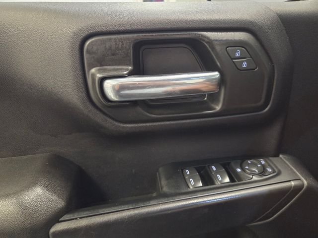Used 2024 Blue Chevrolet Custom image 27