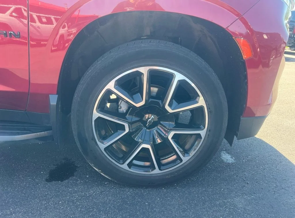 Used 2022 Red Chevrolet RST image 17