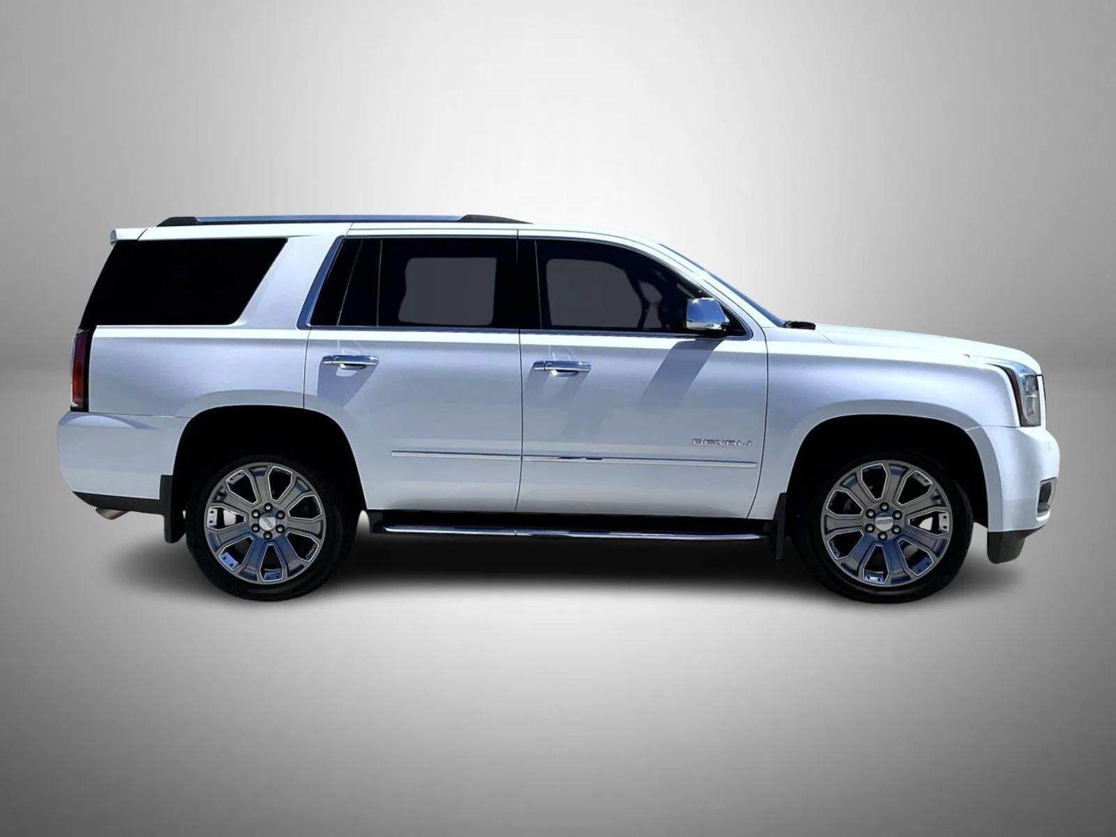Used 2016 White GMC Denali image 4