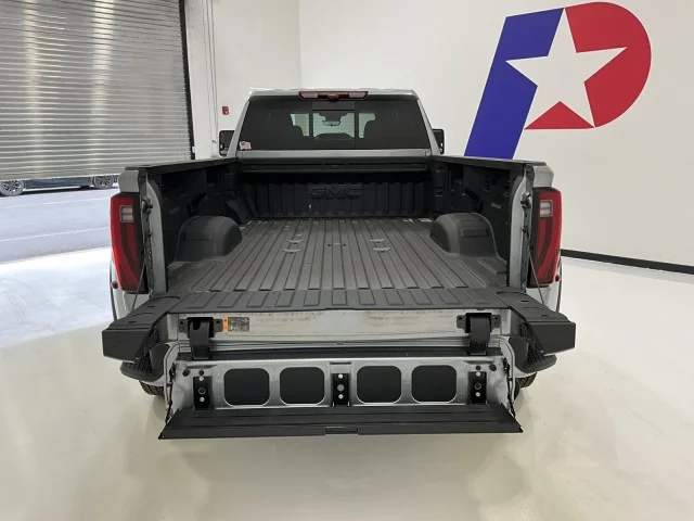 2026 GMC Sierra 3500HD Denali - Photo 8