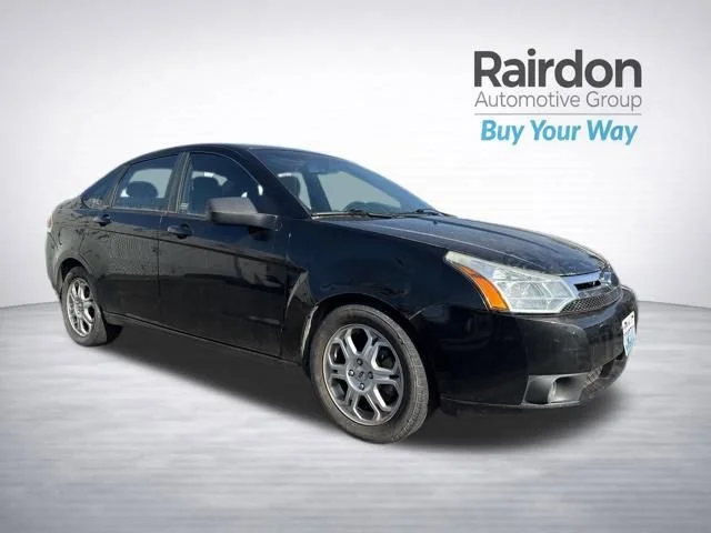 2009 Ford Focus SES's photo