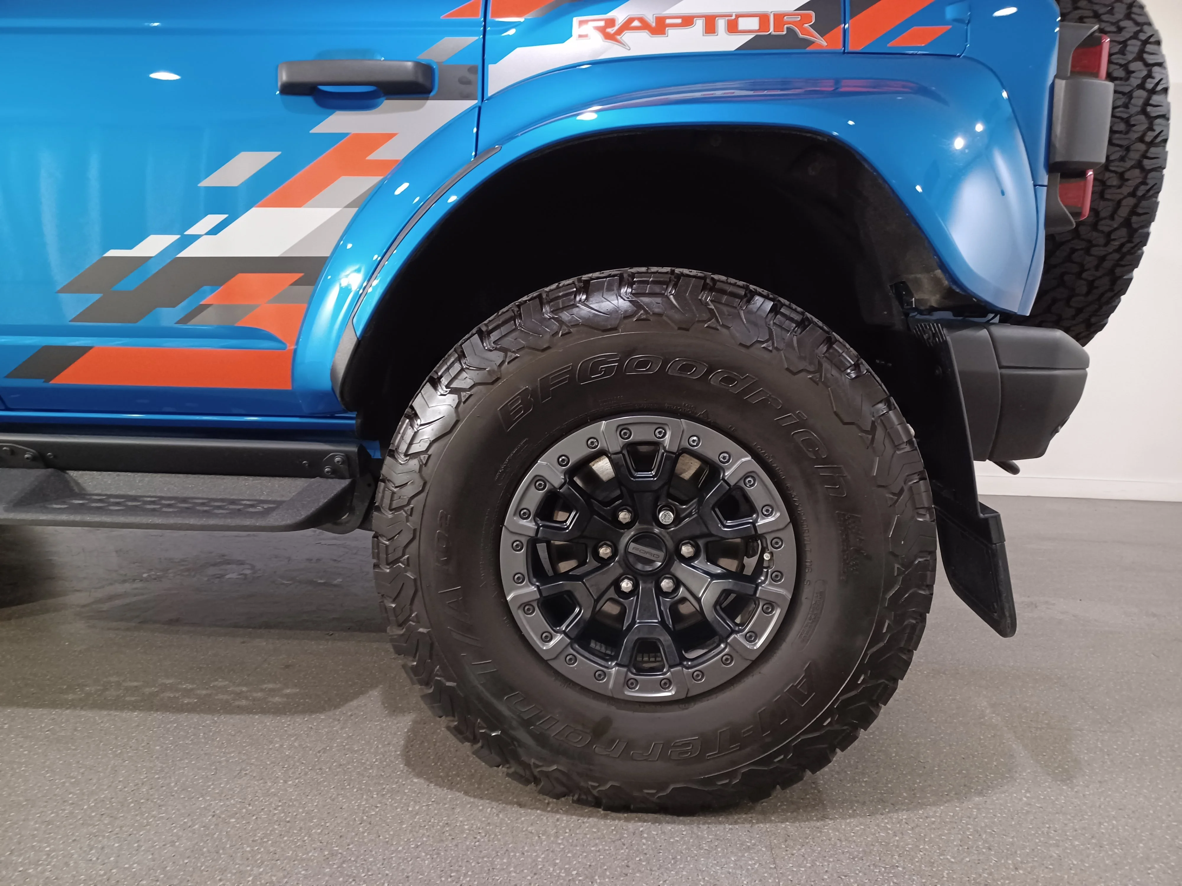 Certified Used 2024 Velocity Blue Metallic Ford Raptor 4x4*418HP!! | 37in Tires | Adaptive Cruise | Nav | 360 Cam | Htd Suede Seats | B&O Sound image 20