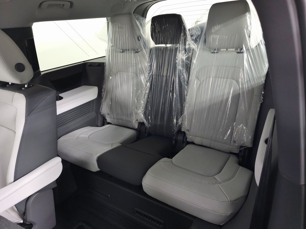 2026 LAND ROVER DEFENDER - Image 38