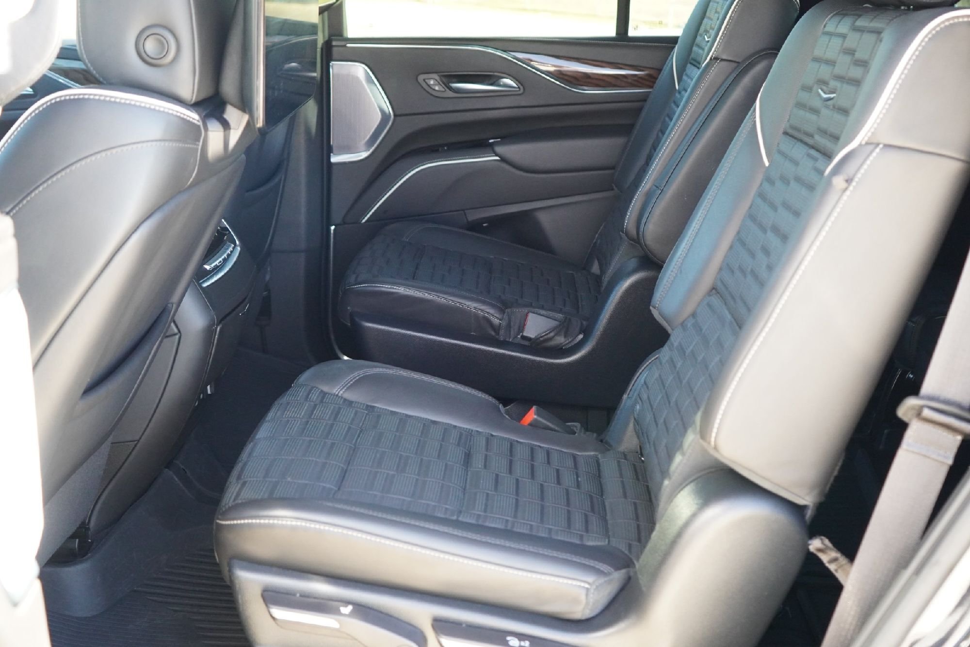 2023 Cadillac Escalade Premium Luxury Platinum - Photo 30