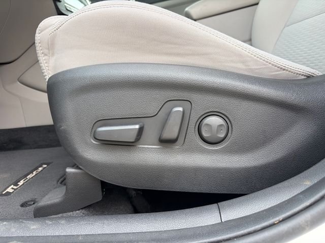 Used 2020 Cream White Hyundai Sport image 2