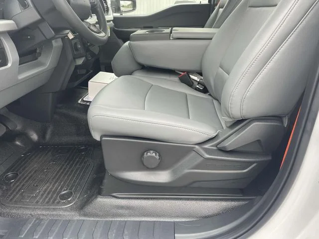 New 2025 White Ford XL image 19