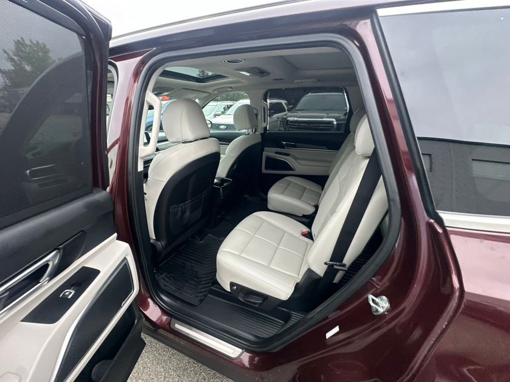 Certified Used 2022 Purple Kia SX image 23