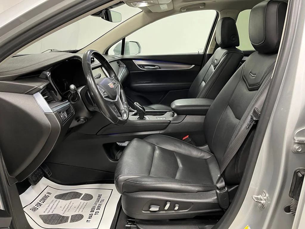 Used 2019 Silver Cadillac Premium Luxury image 18