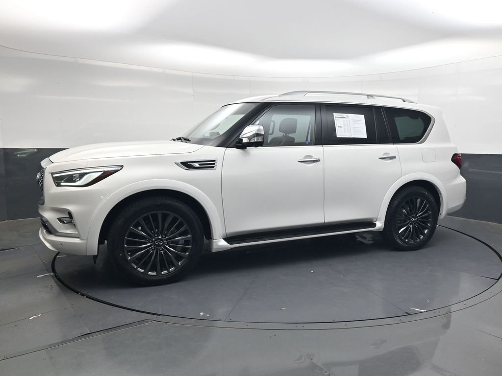 Used 2023 White INFINITI Sensory image 12