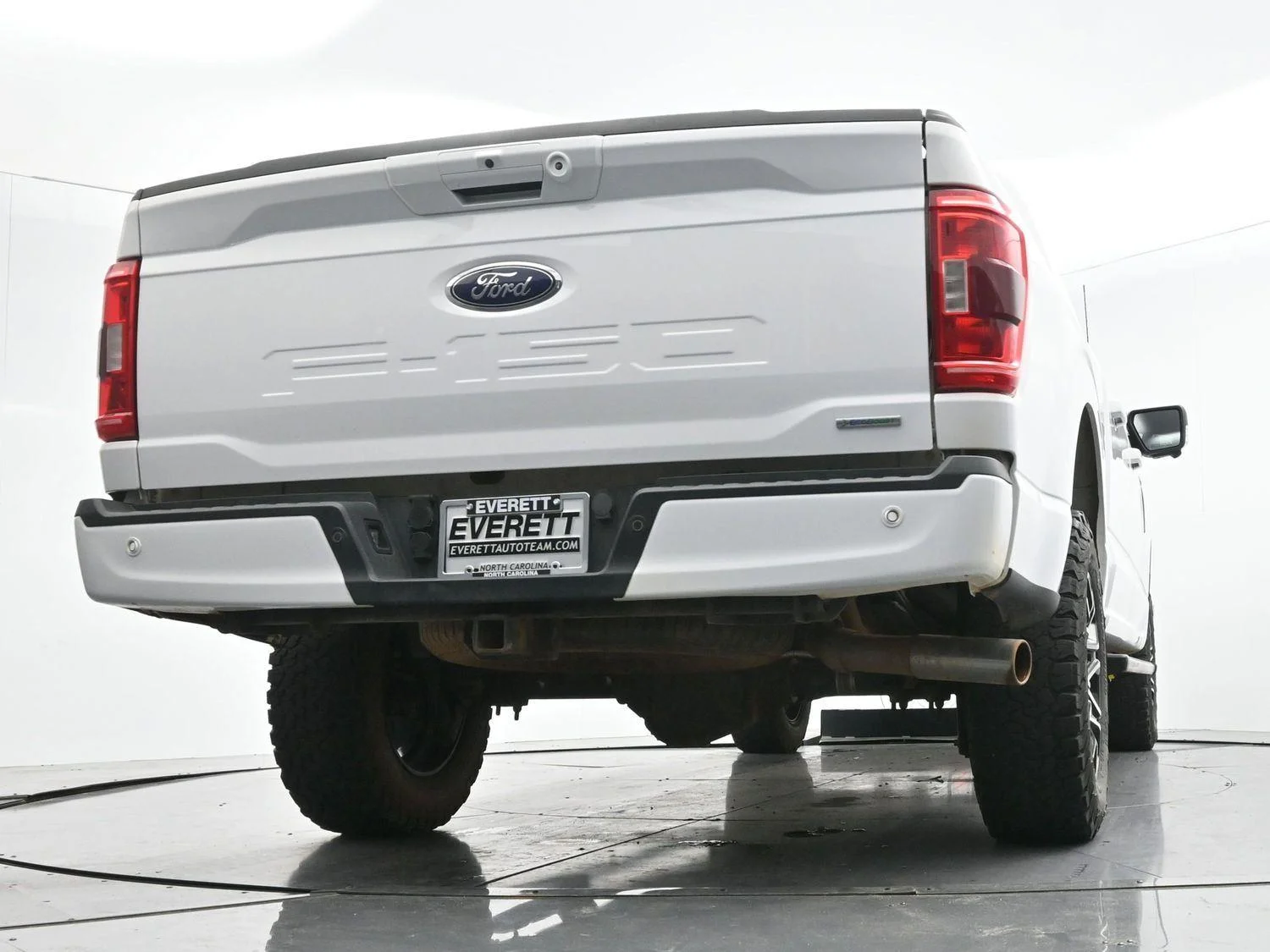 Used 2022 Oxford White Ford XL image 48