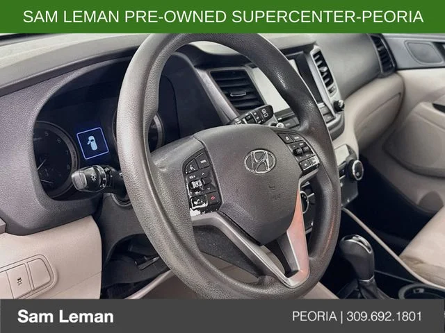 Used 2018 White Hyundai SEL image 11