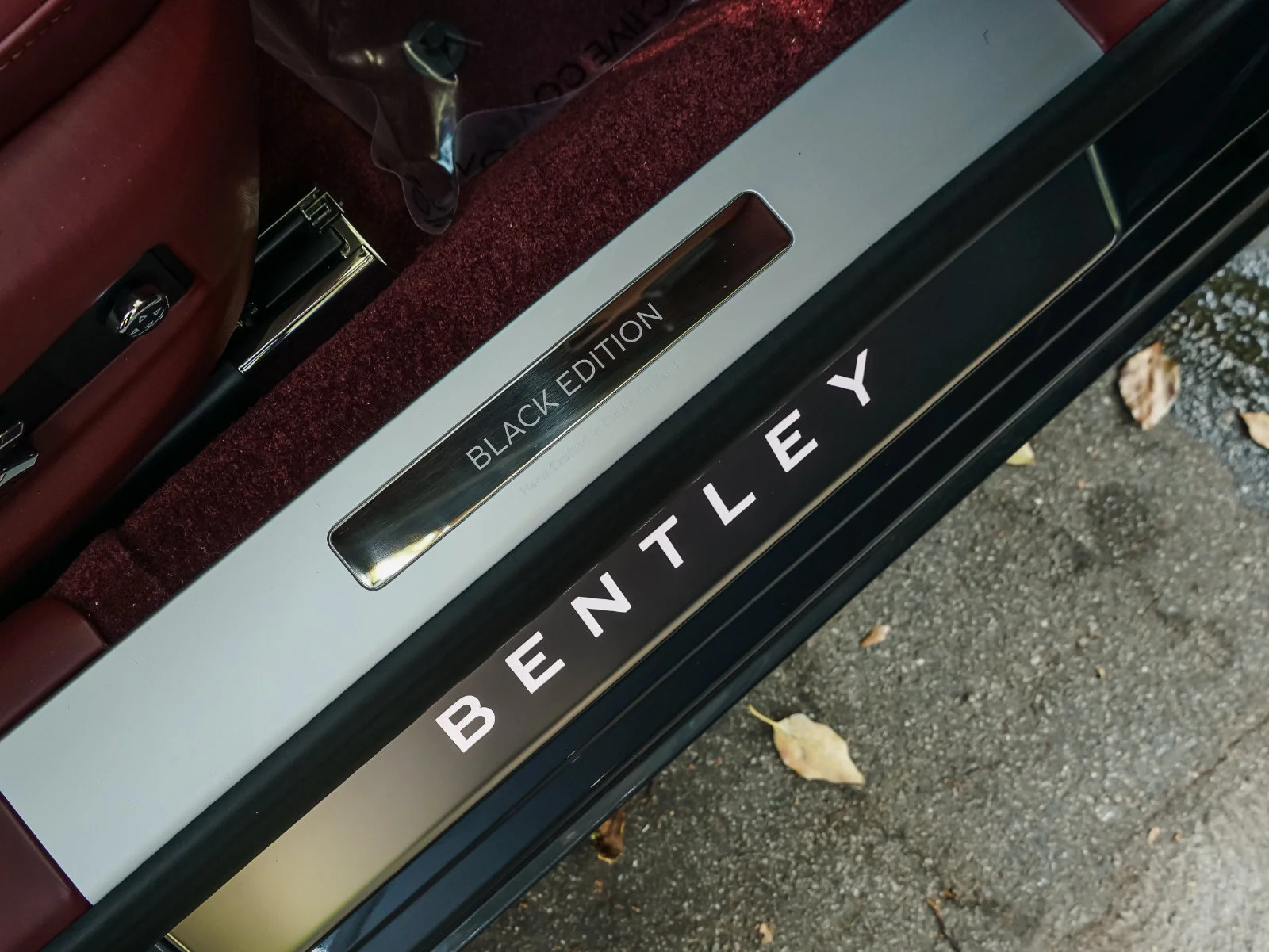 2025 Bentley Flying Spur - Photo 20