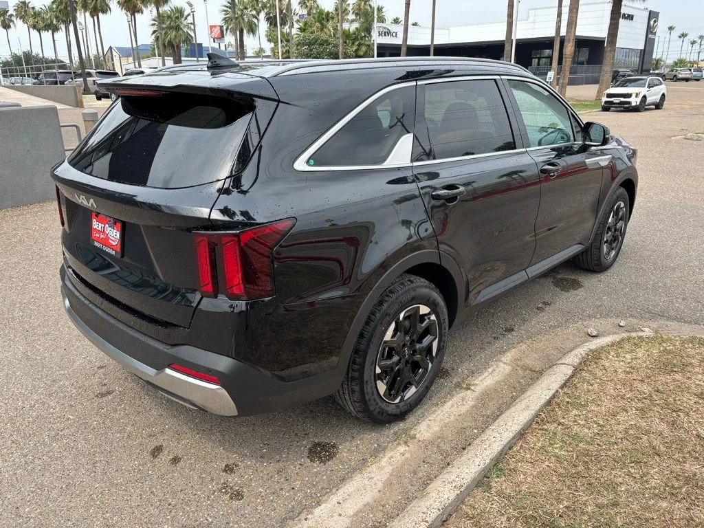 2025 Kia Sorento S - Photo 7