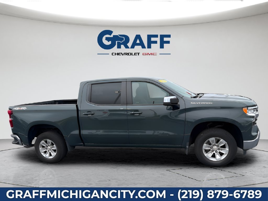 Used 2025 Cypress Gray Chevrolet LT image 9