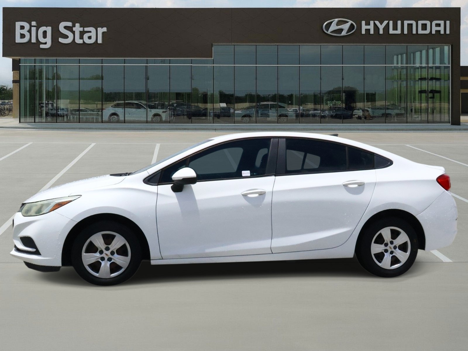 Used 2018 Chevrolet Cruze LS with VIN 1G1BC5SM9J7140109 for sale in Friendswood, TX