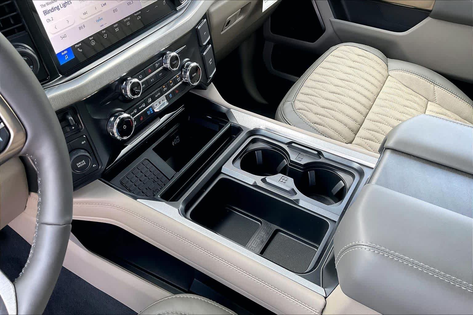New 2026 Star White Metallic Tri-Coat Ford F-350® Platinum® image 7
