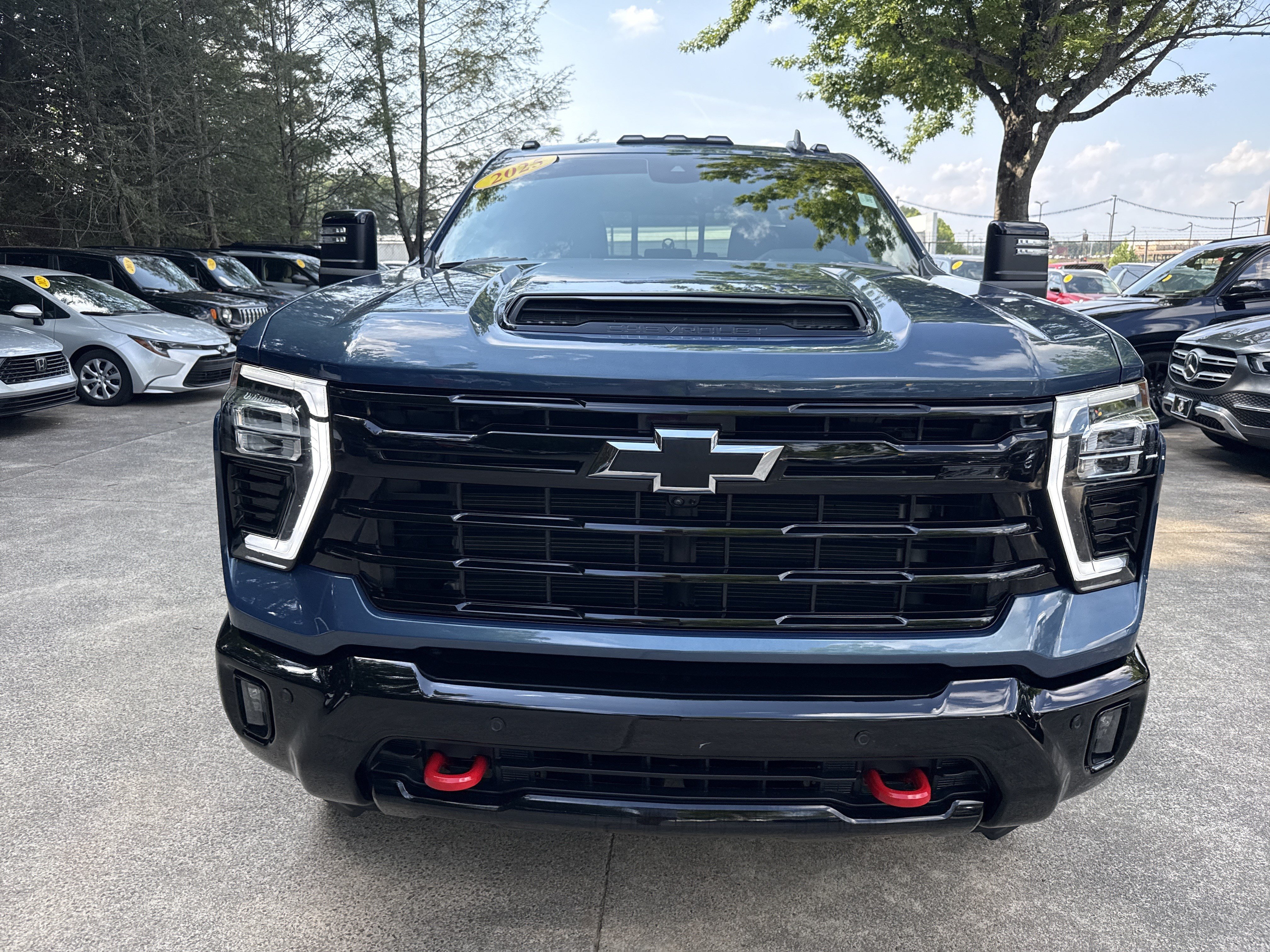 Used 2025 Lakeshore Blue Metallic Chevrolet LT image 2
