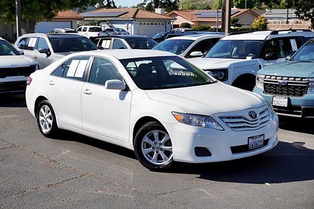 Used 2011 White Toyota LE image 2