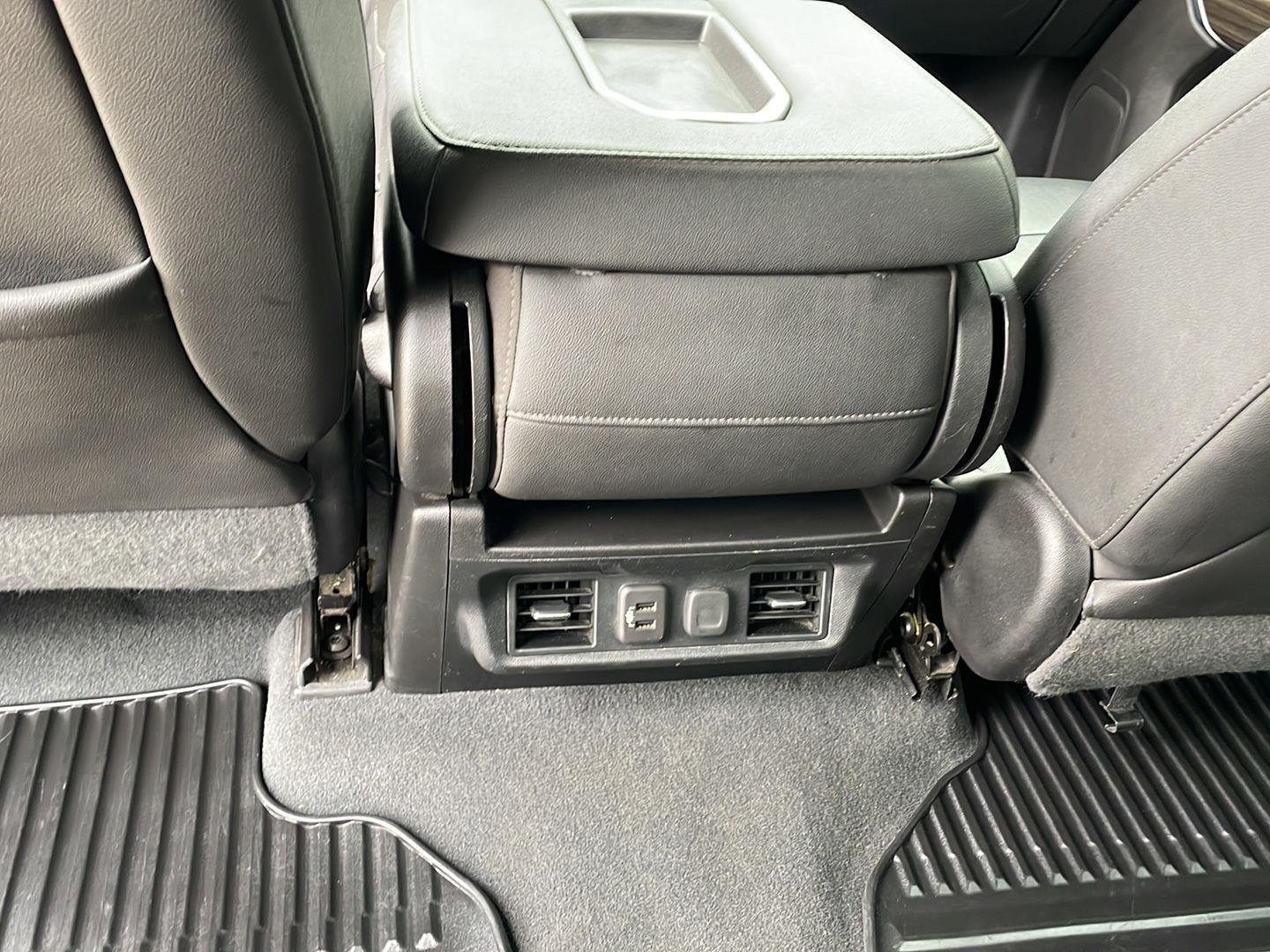 Used 2019 Summit White Chevrolet LT image 19