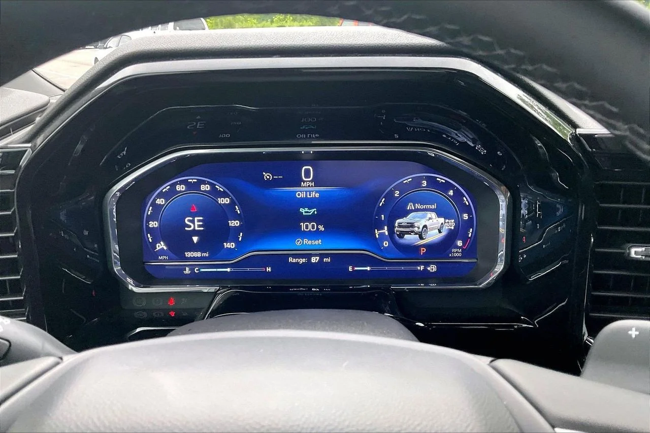Certified Used 2025 Gray Chevrolet LT Trail Boss image 11