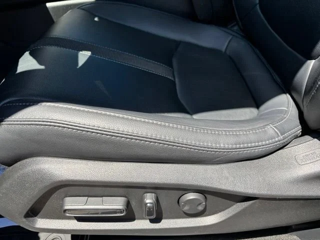 Used 2023 Gray Honda AWD Touring image 15