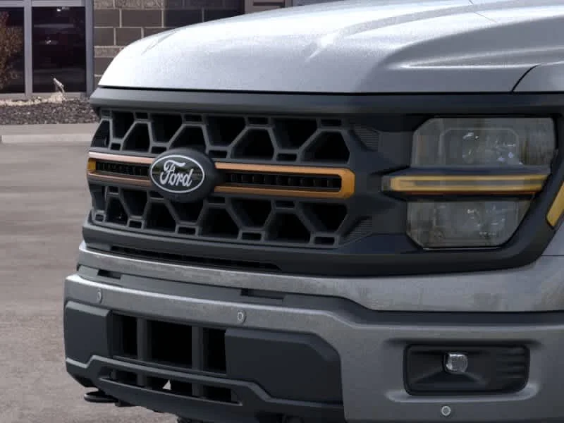 New 2026 Carbonized Gray Metallic Ford Tremor® image 17