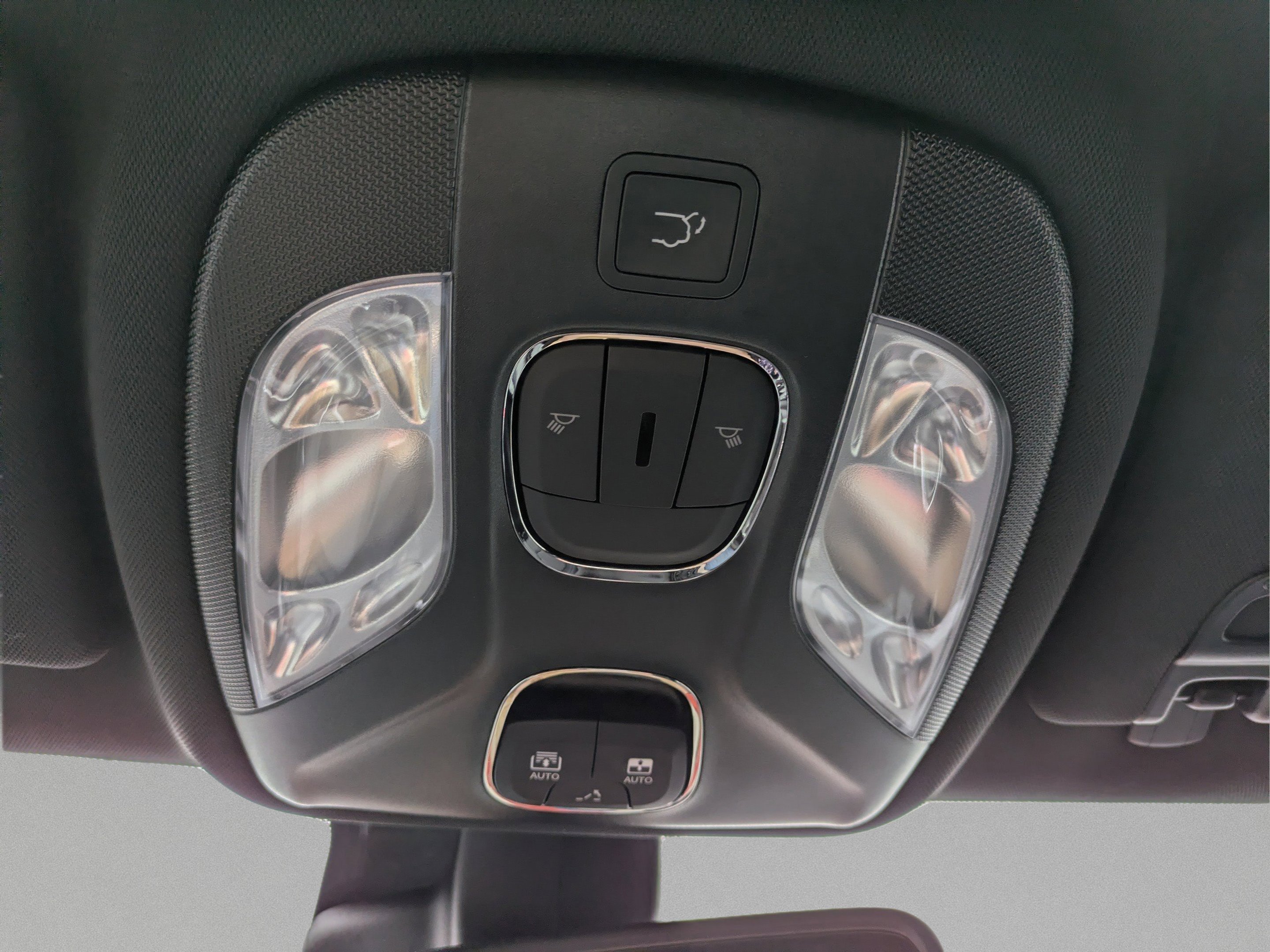 New 2026 Joose (DISC) Jeep Latitude Altitude image 25