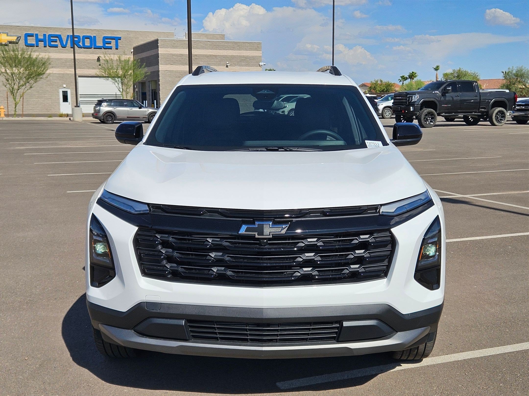 2027 Chevrolet Equinox LT - Photo 9