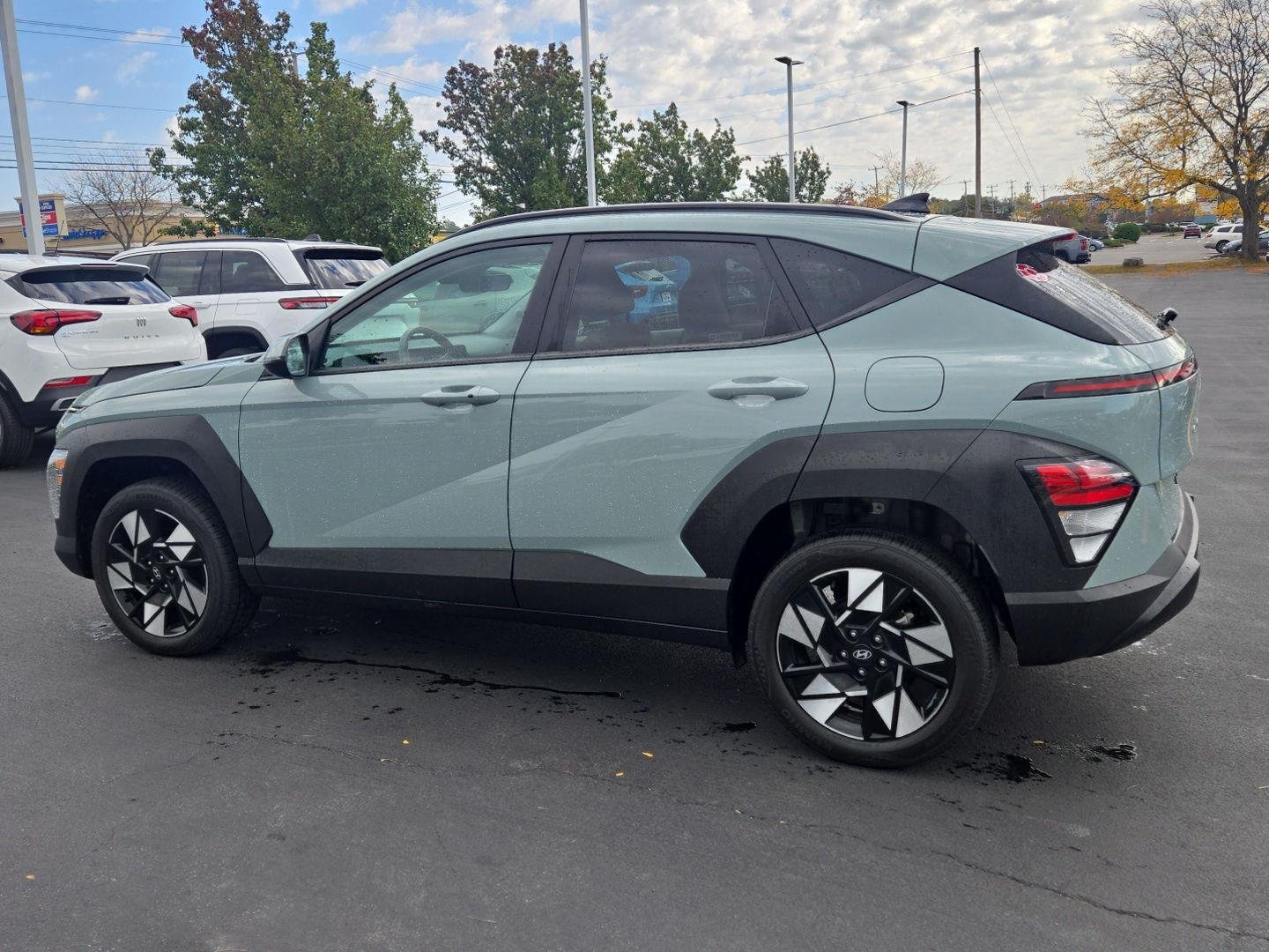 Used 2024 Mirage Green Hyundai SEL image 4