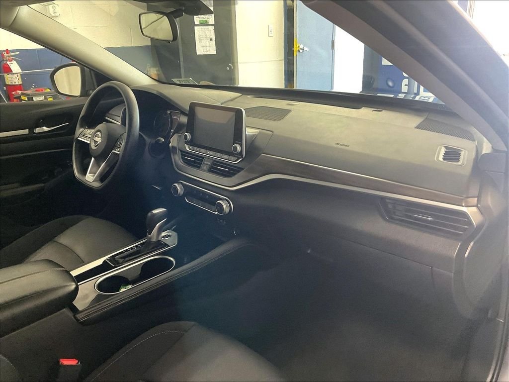 Certified Used 2023 Gray Nissan 2.5 SV image 14