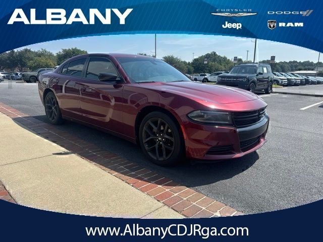 Used 2023 Red Dodge SXT image 1