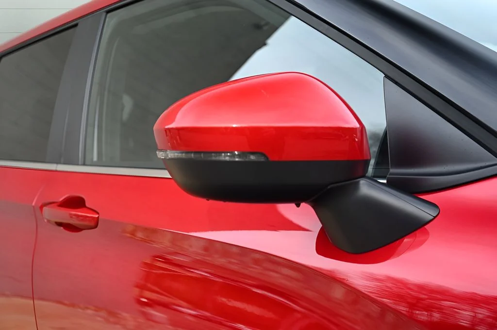 Used 2024 Red Mitsubishi ES image 14