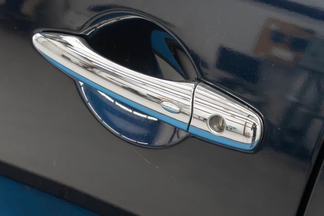 Used 2024 Blue INFINITI LUXE image 4