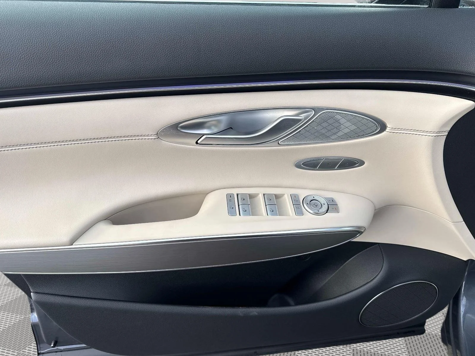 New 2026 Ceres Blue Genesis 2.5T Select image 18