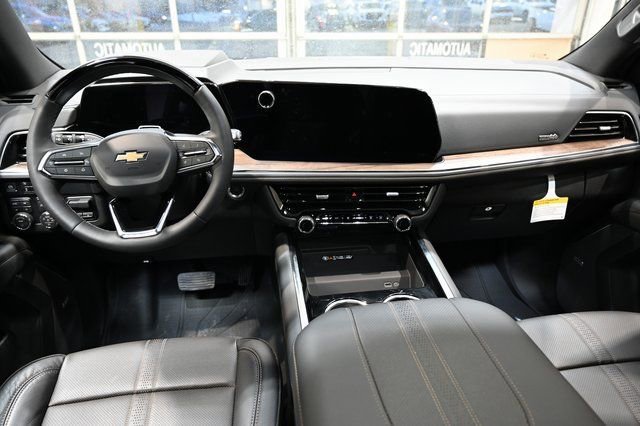 2026 Chevrolet Suburban High Country - Photo 28