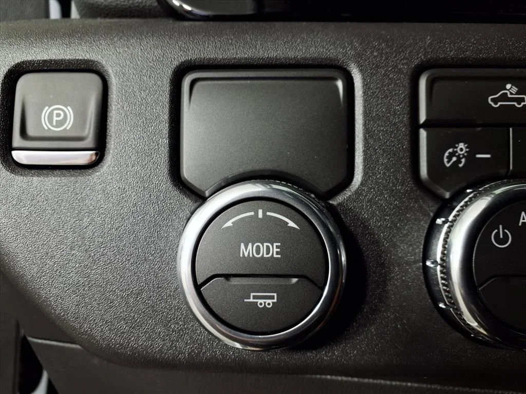 New 2026 Summit White GMC Elevation image 52