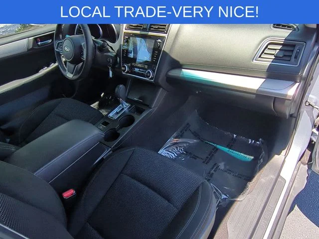 Used 2018 Silver Subaru 2.5i Premium image 35