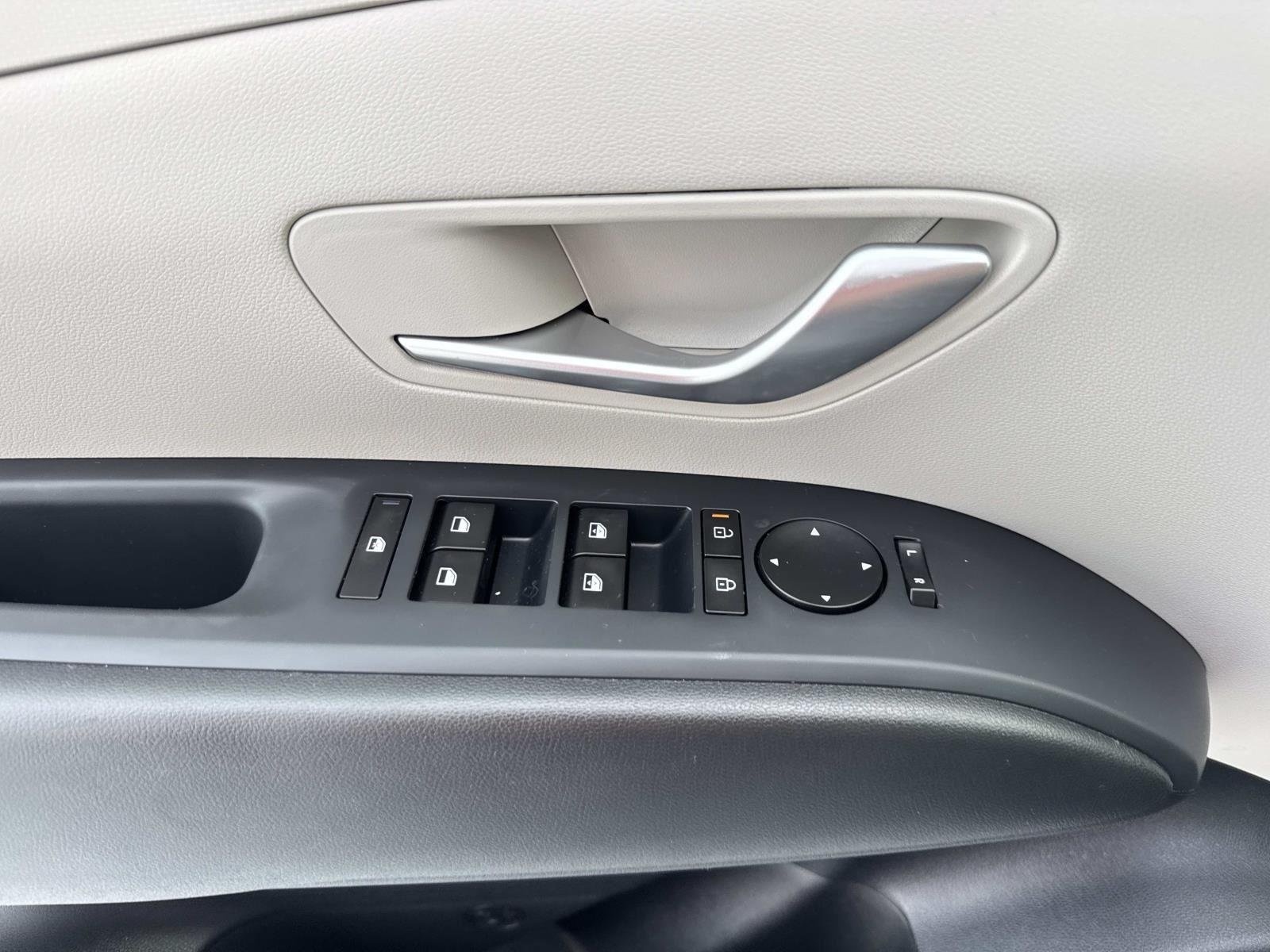 Used 2026 Ecotronic Gray Hyundai SEL image 19