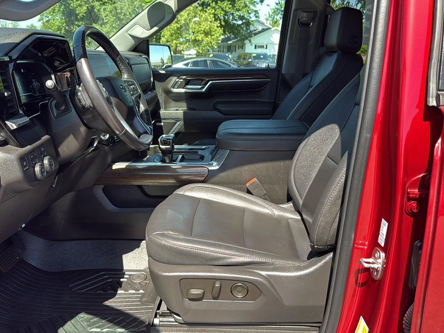 Used 2023 Radiant Red Tintcoat Chevrolet RST image 10